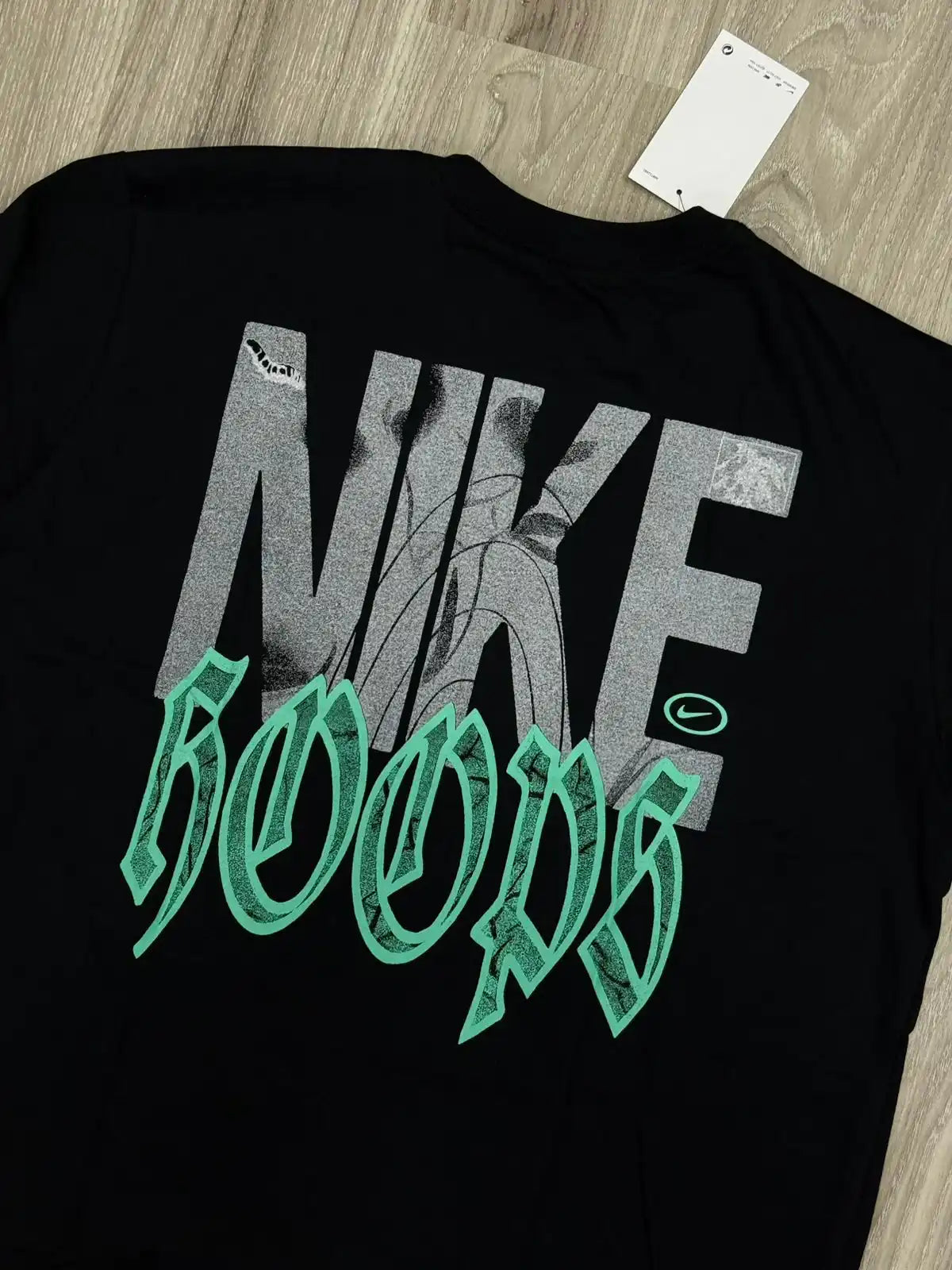CAMISETA NK HOOPS - PRETA