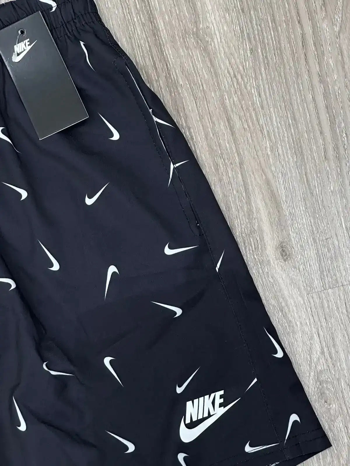 SHORTS TACTEL NK LOT OF SWOOSH - CHUMBO