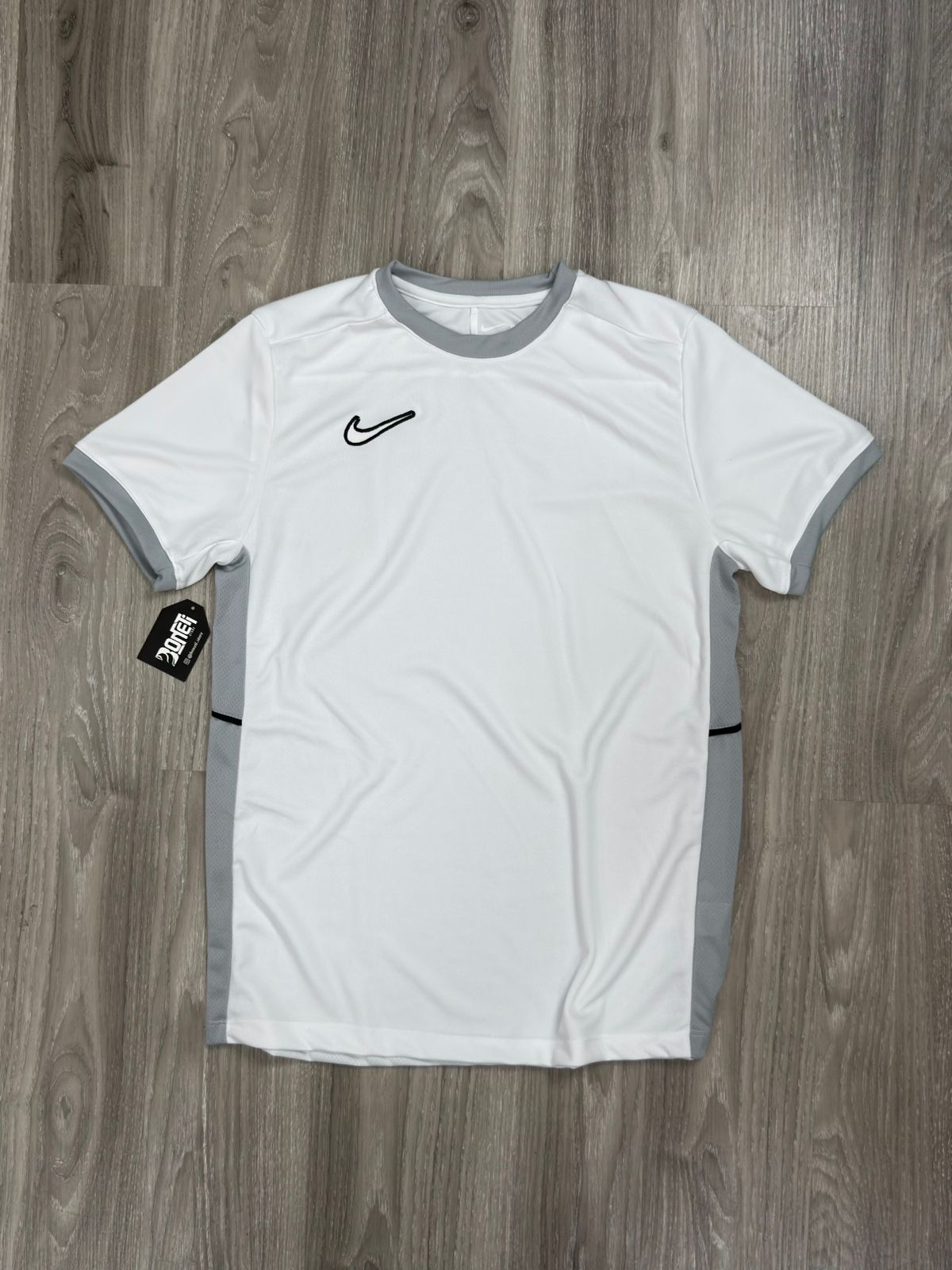 CAMISETA ACADEMY 2025 NK - BRANCA