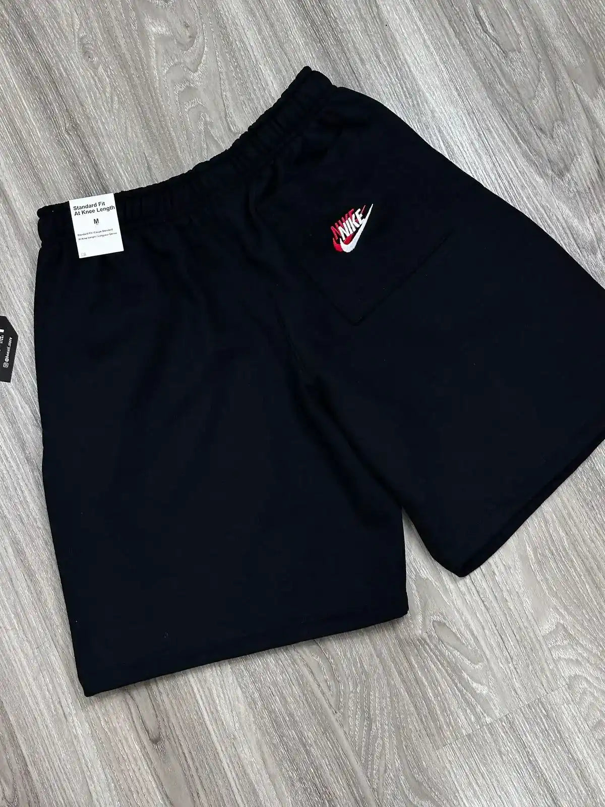 SHORTS MOLETOM NK MULTI SWOOSH - PRETO