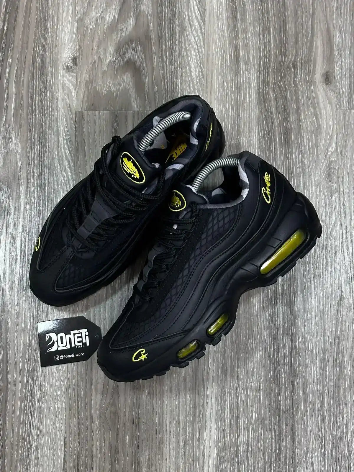 靴 Corteiz Nike Air Max 95 Black TÊNIS NK AIR MAX 95 CORTEIZ - PRETO – Boneti Store | Oficial
