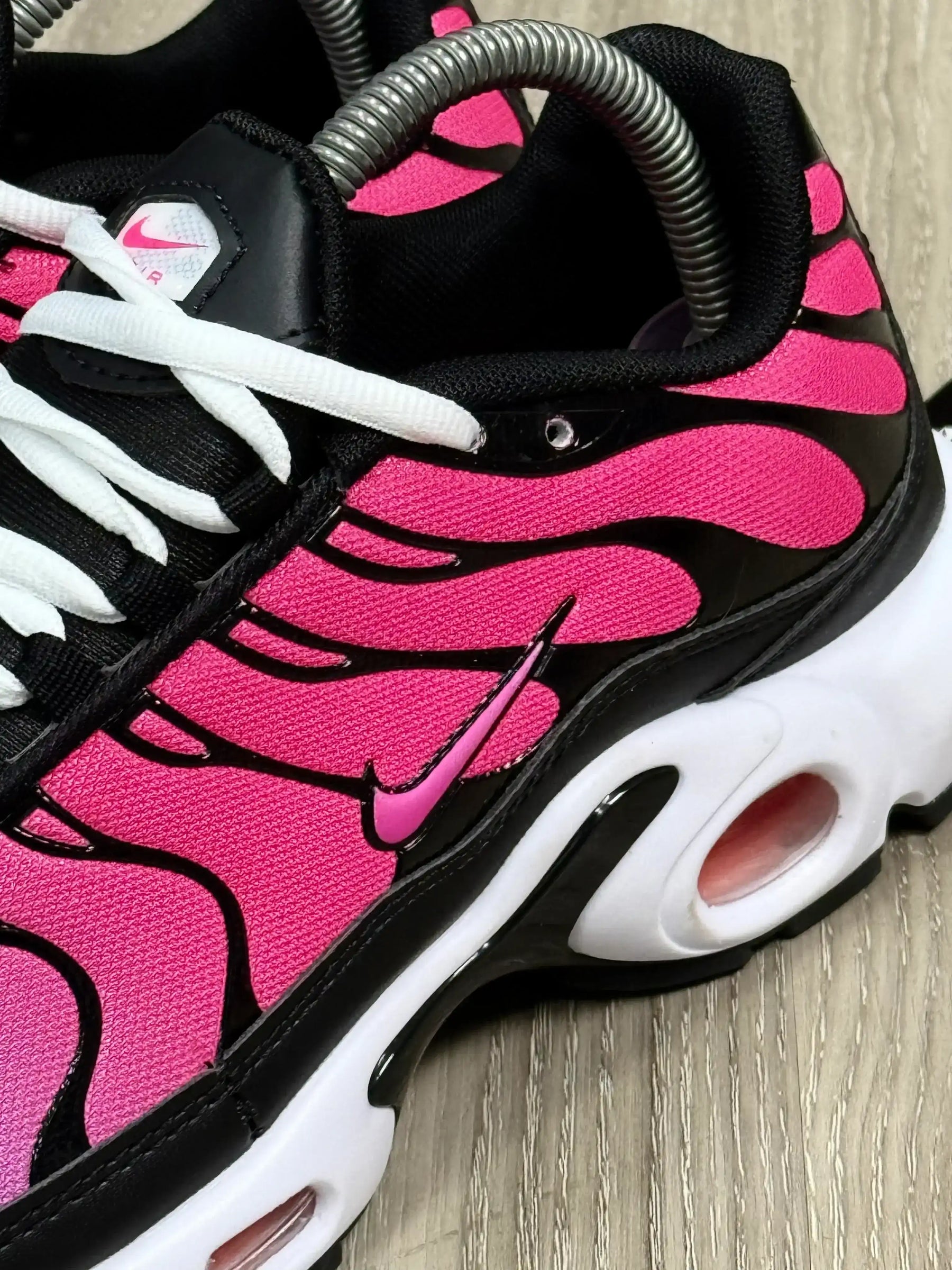 TÊNIS NK AIR MAX PLUS TN - DUSK