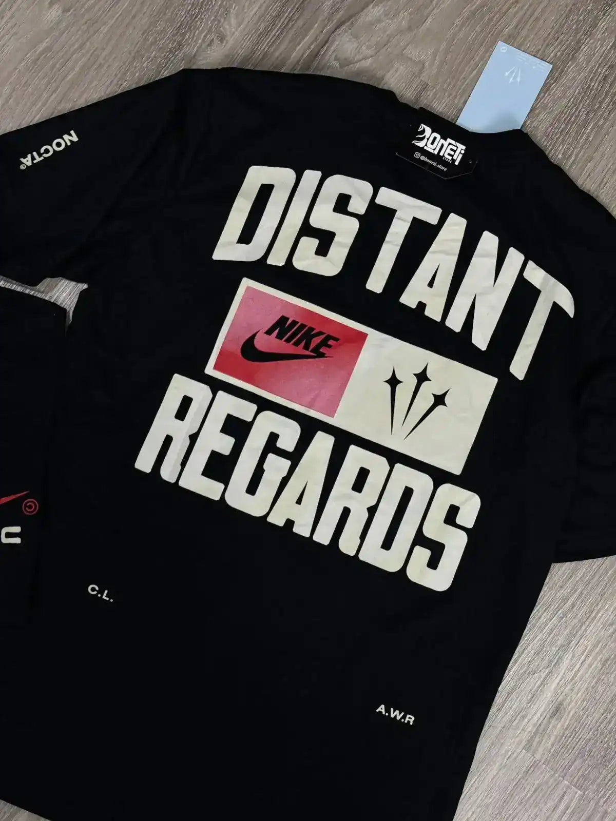 CAMISETA NK X NOCTA DISTANT REGARDS - PRETA