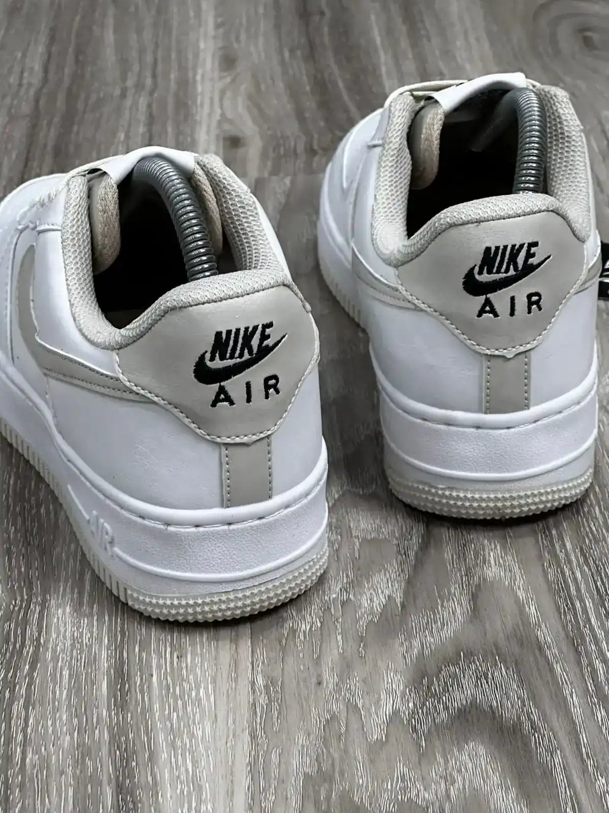 TÊNIS NK FORCE 1 - OFFWHITE E BRANCO