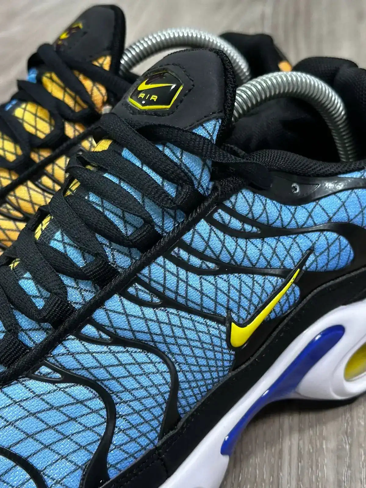 TÊNIS NK AIR MAX PLUS TN - GREEDY