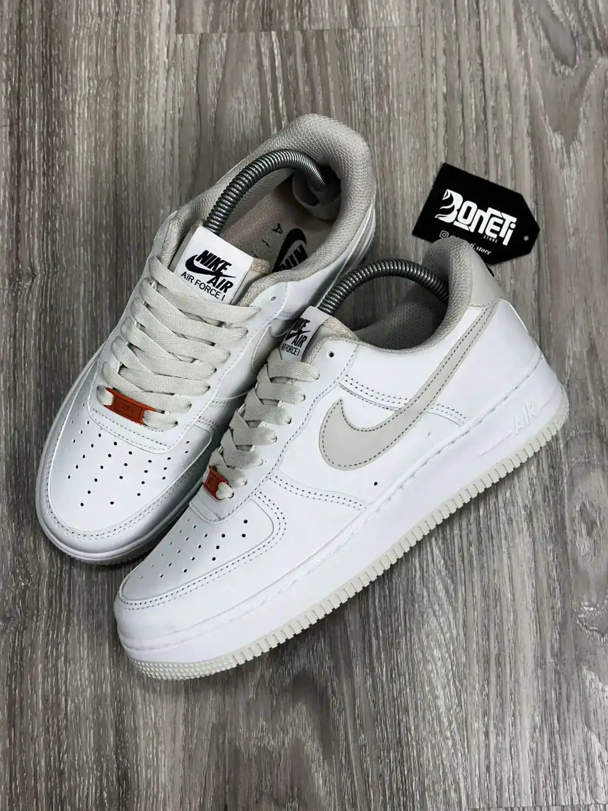 TÊNIS NK FORCE 1 - OFFWHITE E BRANCO