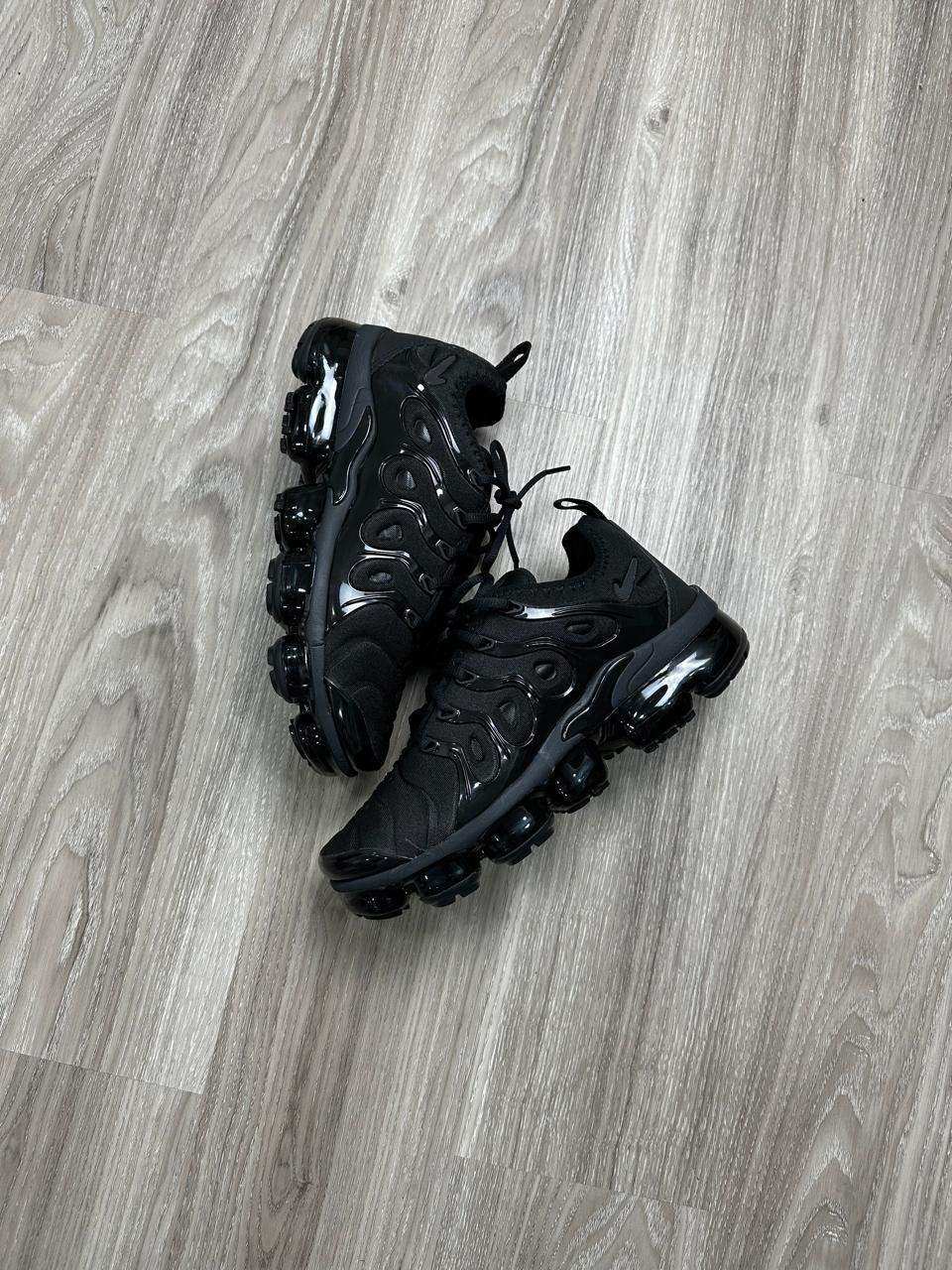 TÊNIS NK VAPORMAX PLUS - PRETO