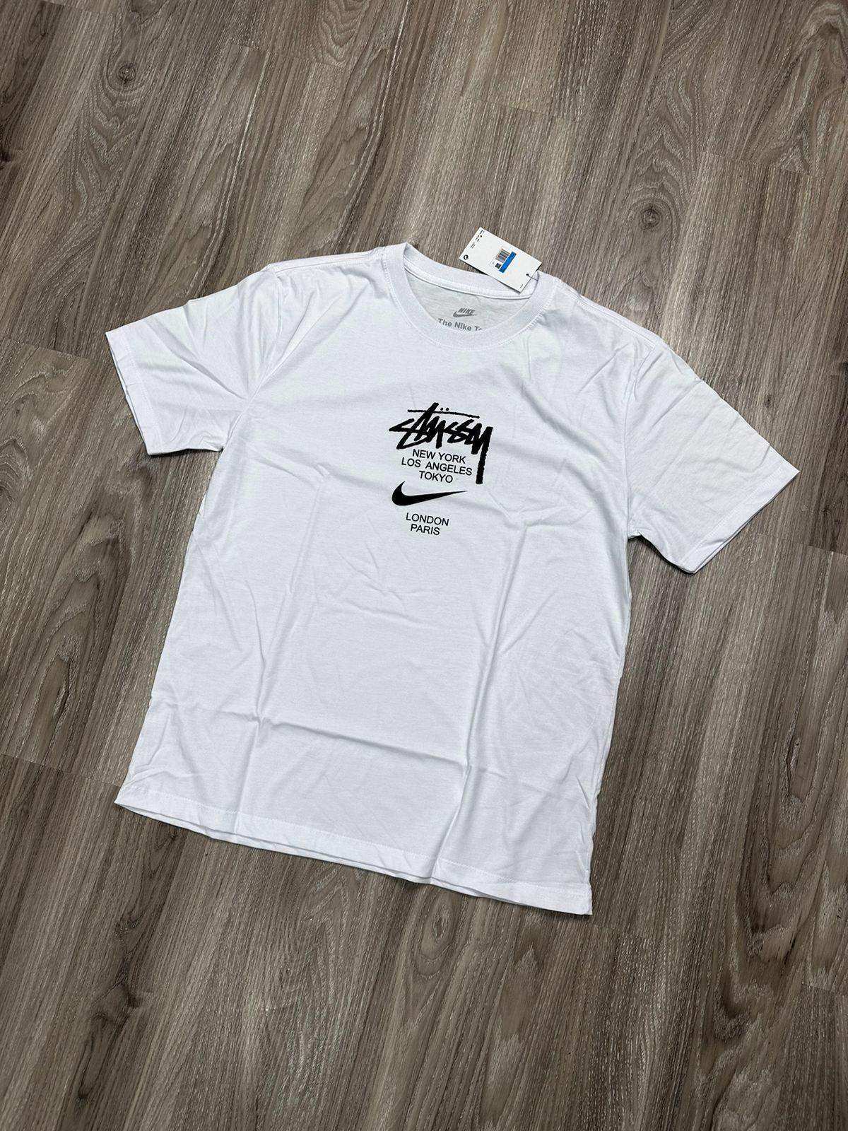 CAMISETA NK STUSSY LOGO