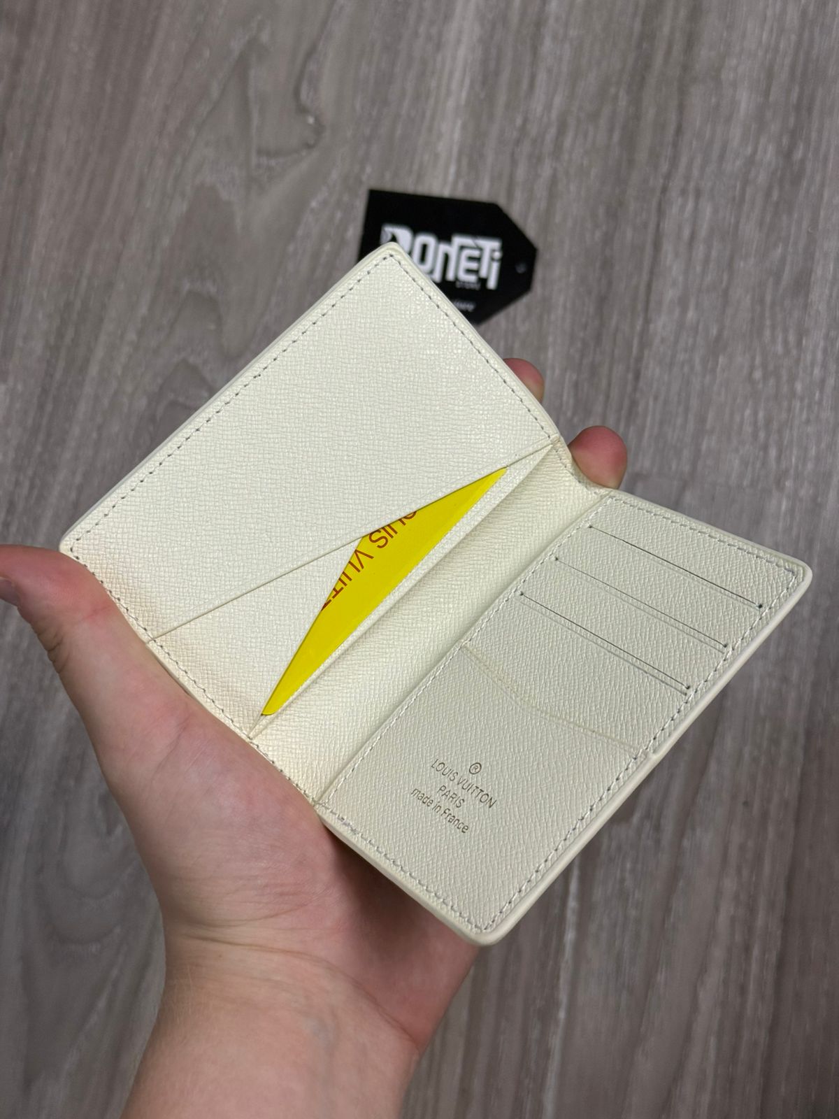 PORTA CARTÃO LV XADREZ - CREME