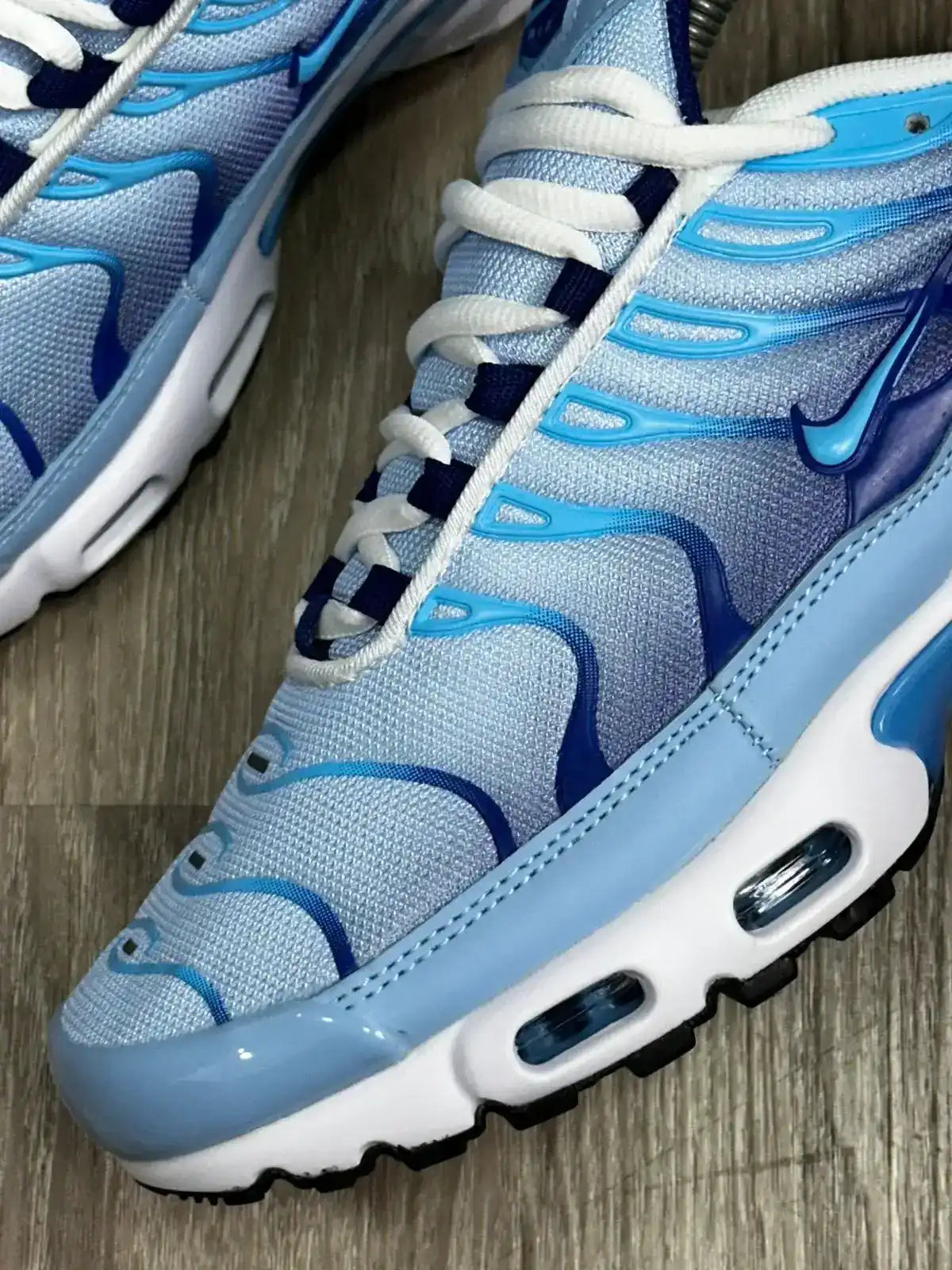 TÊNIS NK AIR MAX PLUS TN - BABY BLUE