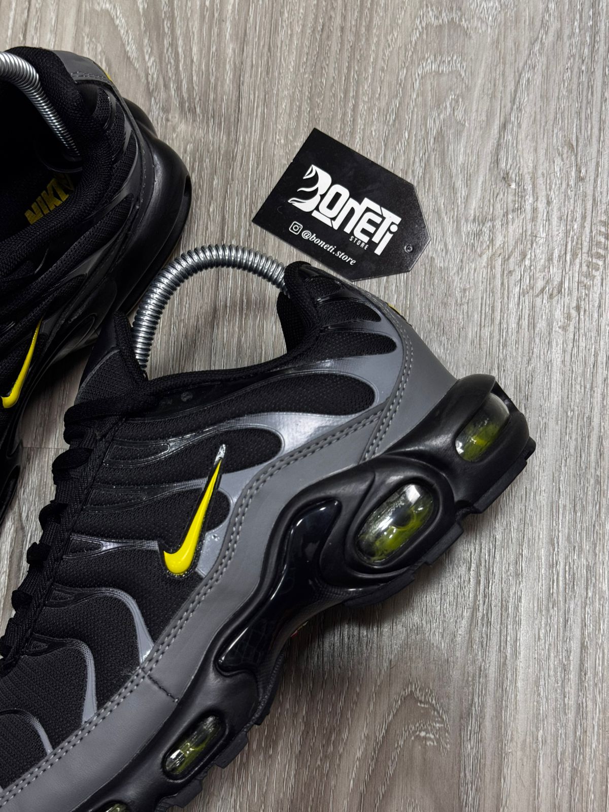 TÊNIS NK AIR MAX PLUS TN - BATMAN