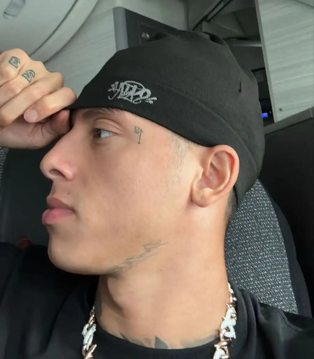 TOUCA SYNA WORLD - PRETA