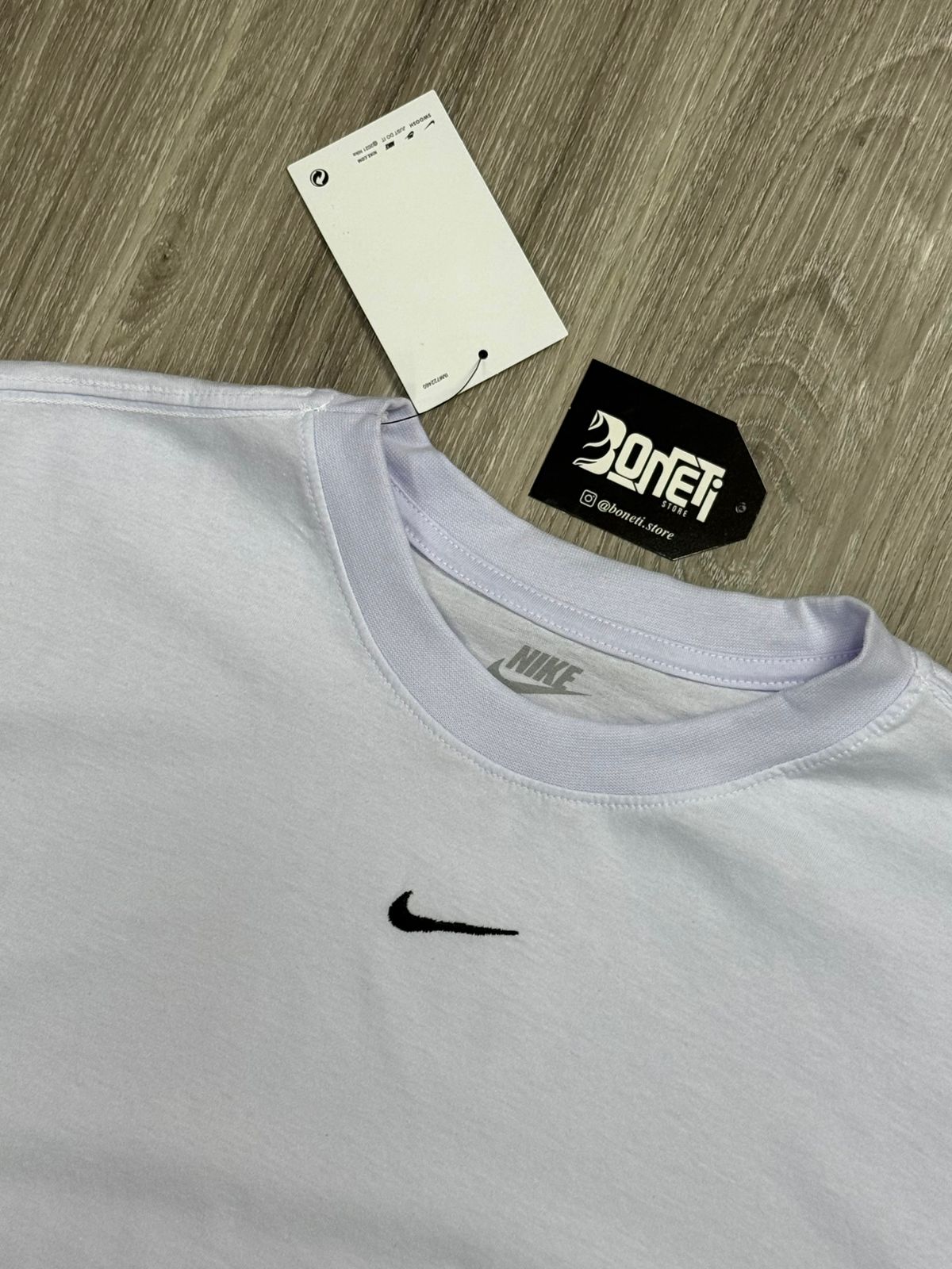 CAMISETA NK BASIC ESSENTIALS - BRANCA