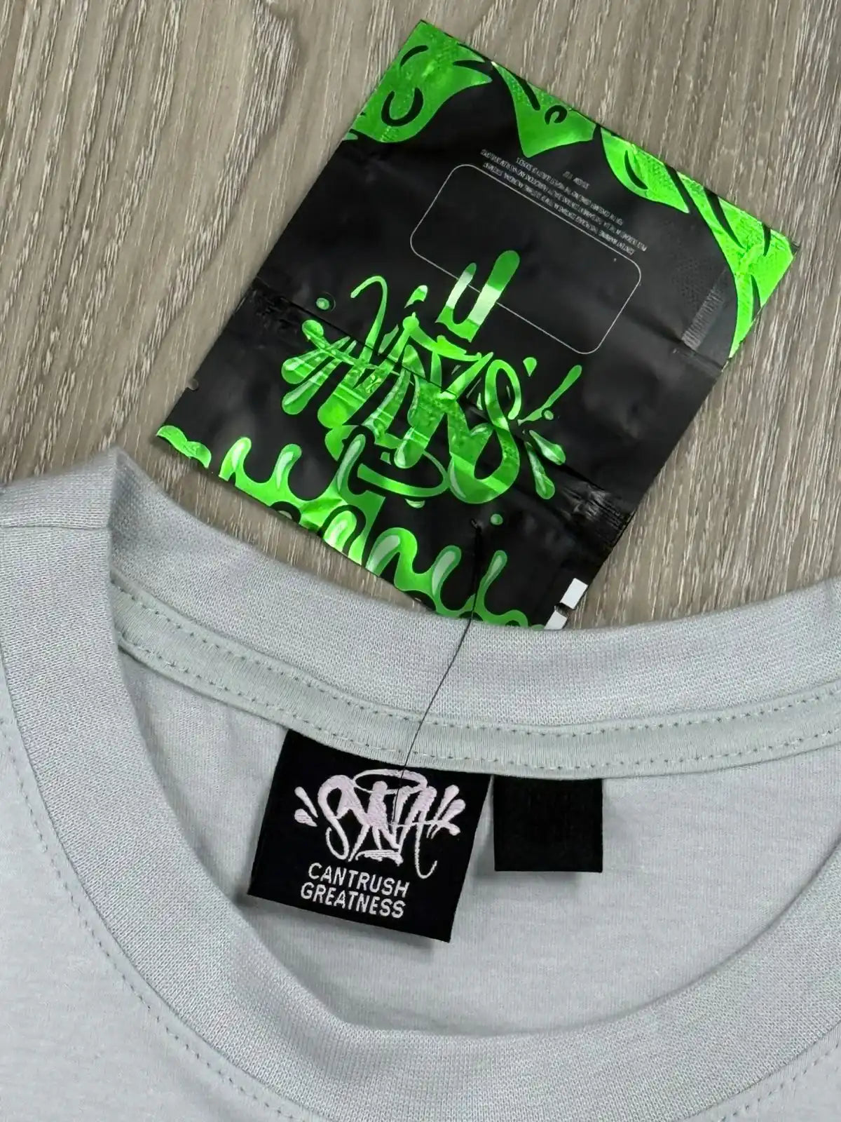 CAMISETA SYNA WORLD LOGO - GREY PINK