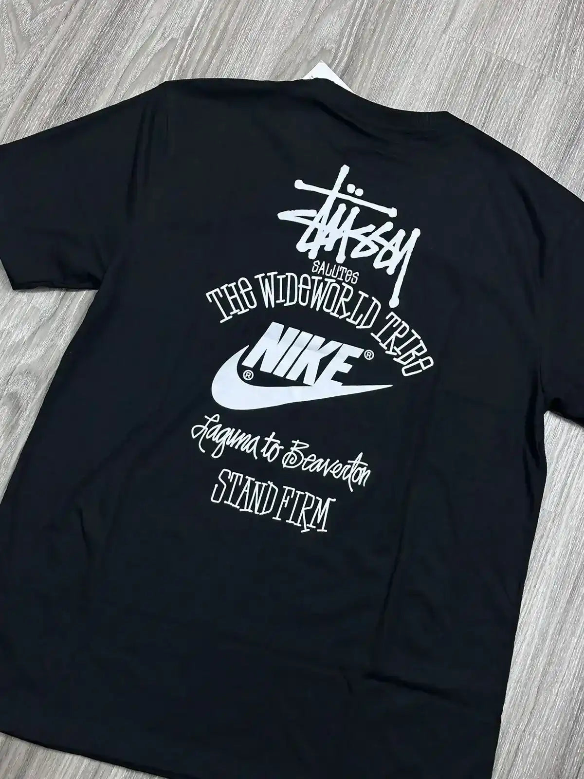 CAMISETA NK x STUSSY