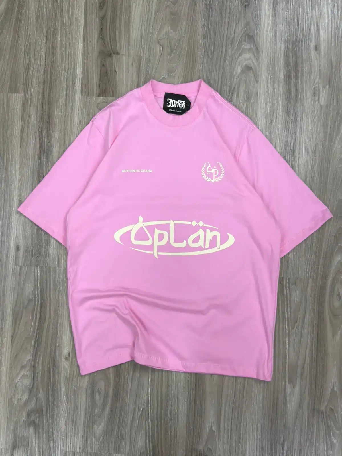 CAMISETA OVERSIZED OPLAN ARABIC - ROSA