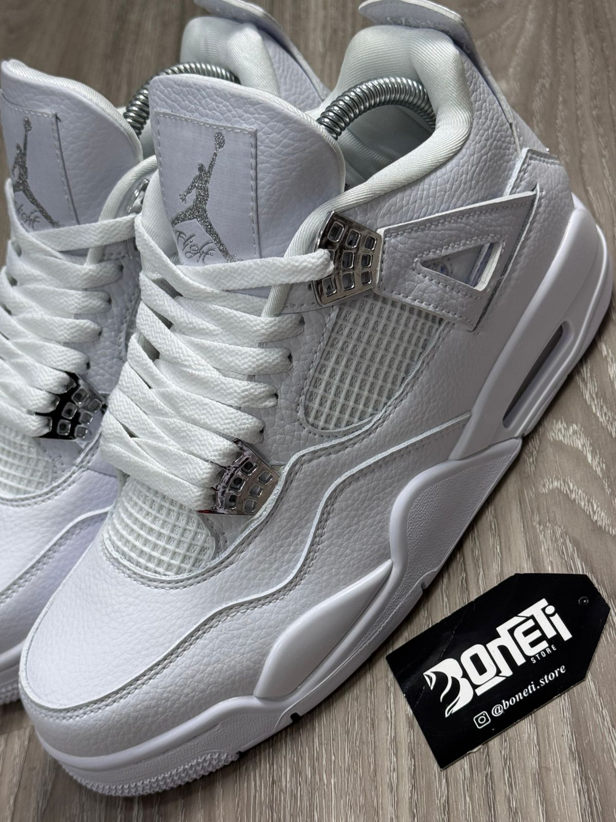 TÊNIS NK JORDAN 4 THUNDER - WHITE