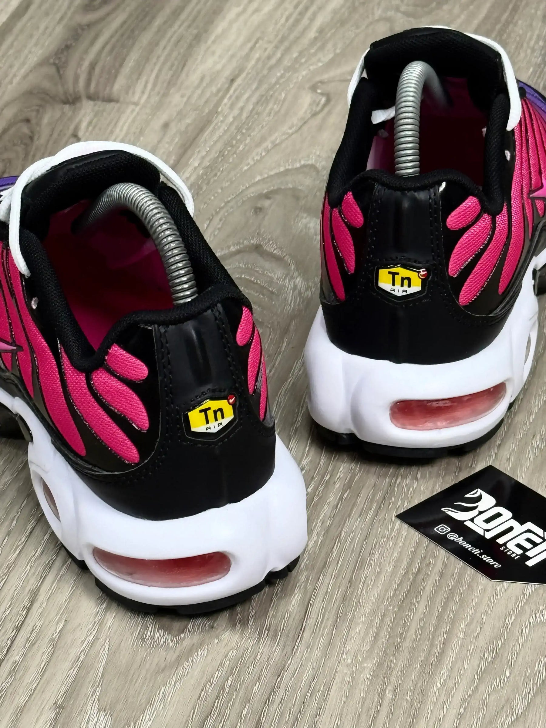 TÊNIS NK AIR MAX PLUS TN - DUSK