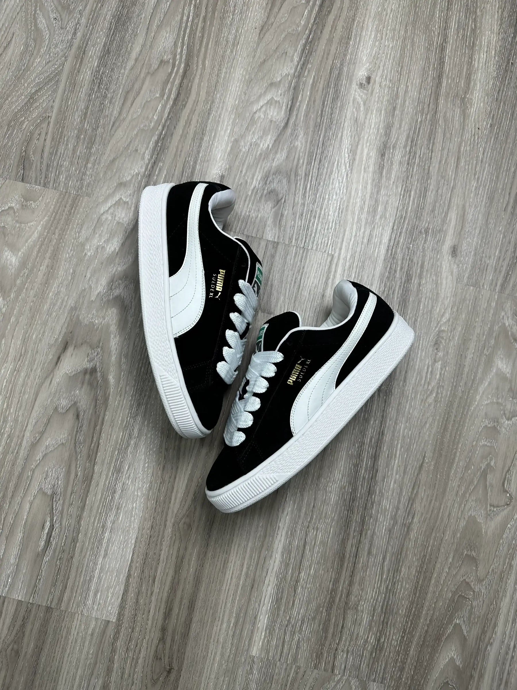 TÊNIS PM SUEDE CAMURÇA - PRETO/BRANCO