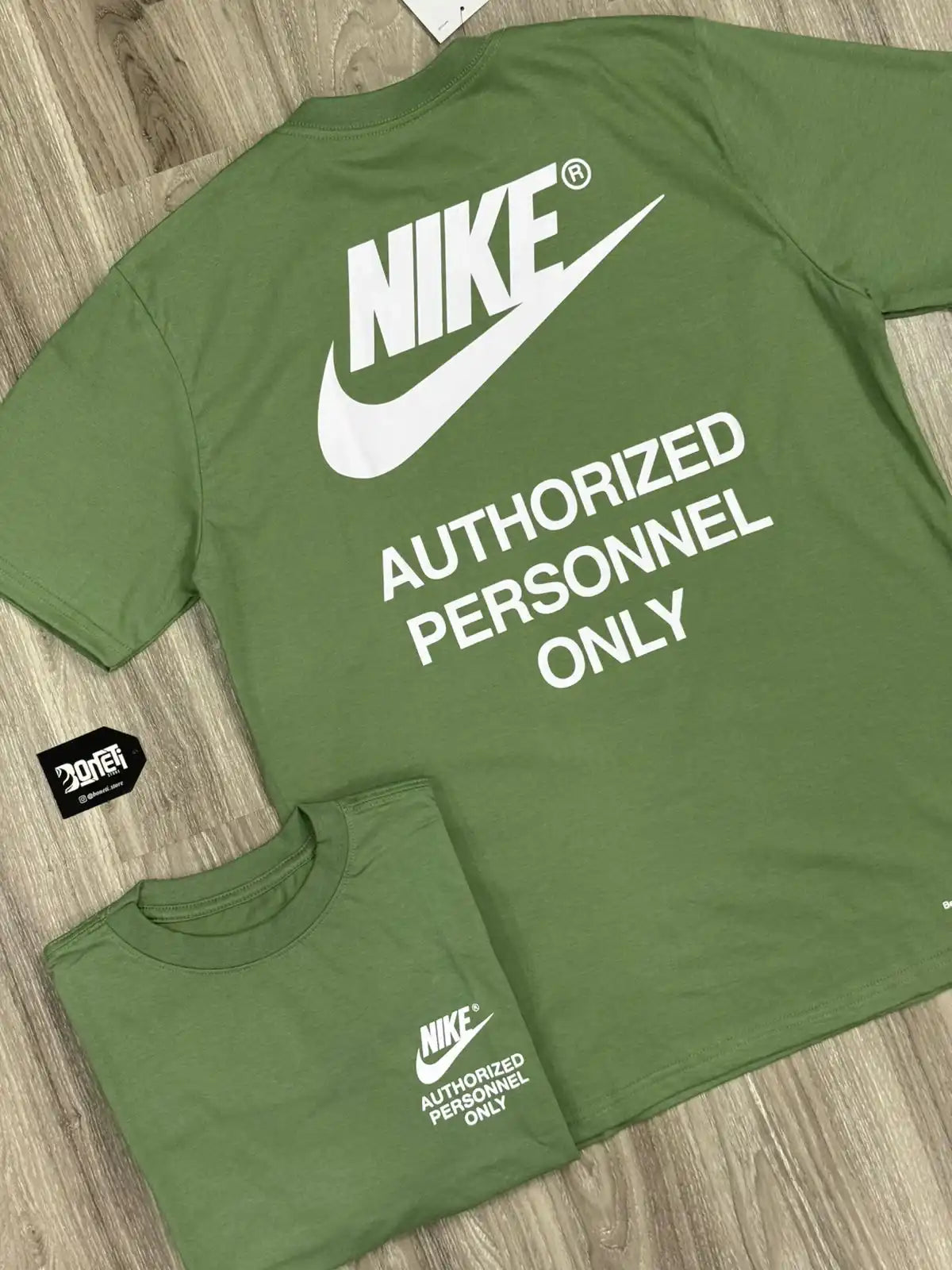 CAMISETA NK AUTHORIZED - VERDE MUSGO