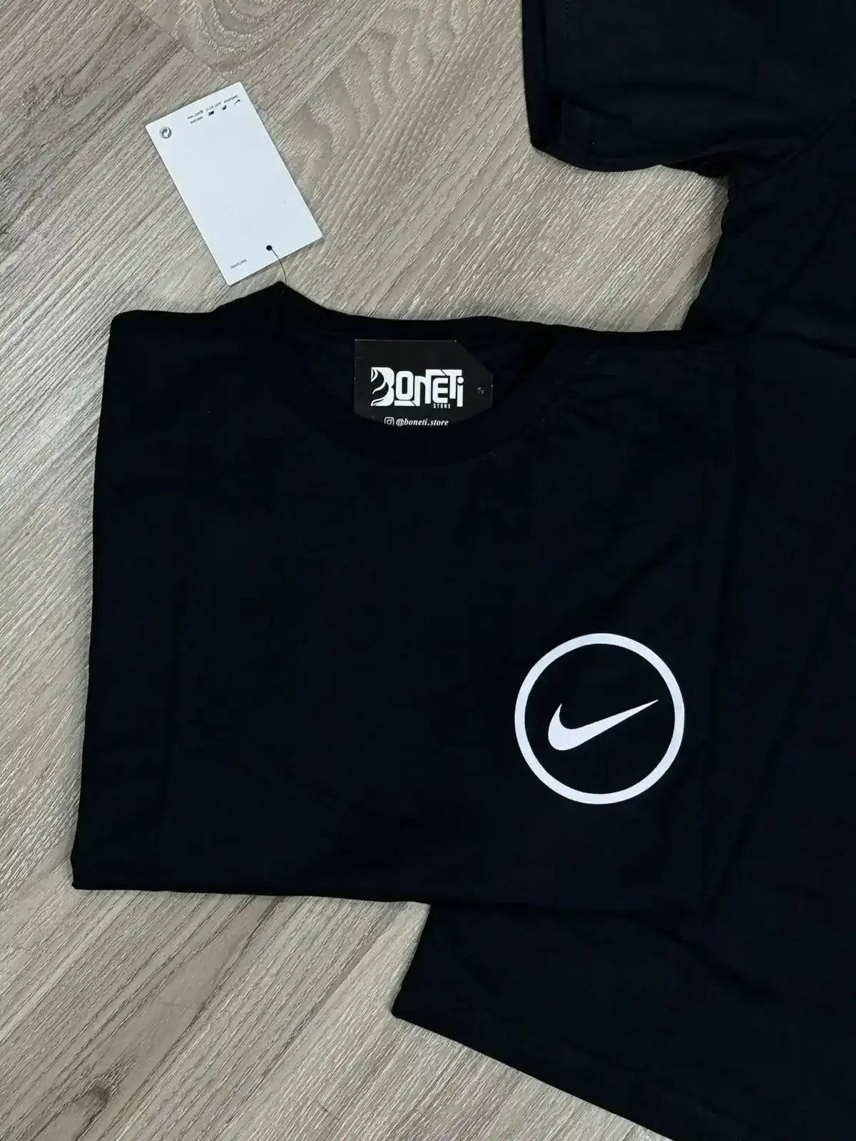 CAMISETA NK CIRCLE - PRETA