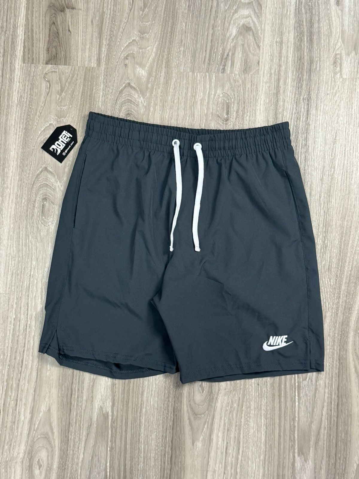SHORTS TACTEL NK CLUB BORDADO - CHUMBO