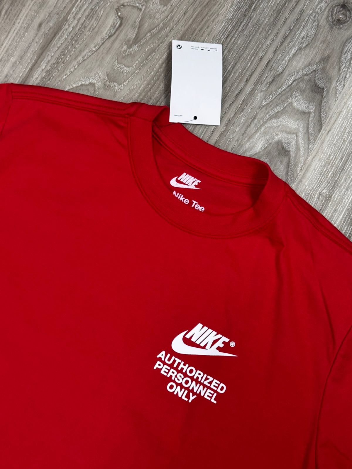 CAMISETA NK AUTHORIZED - VERMELHA