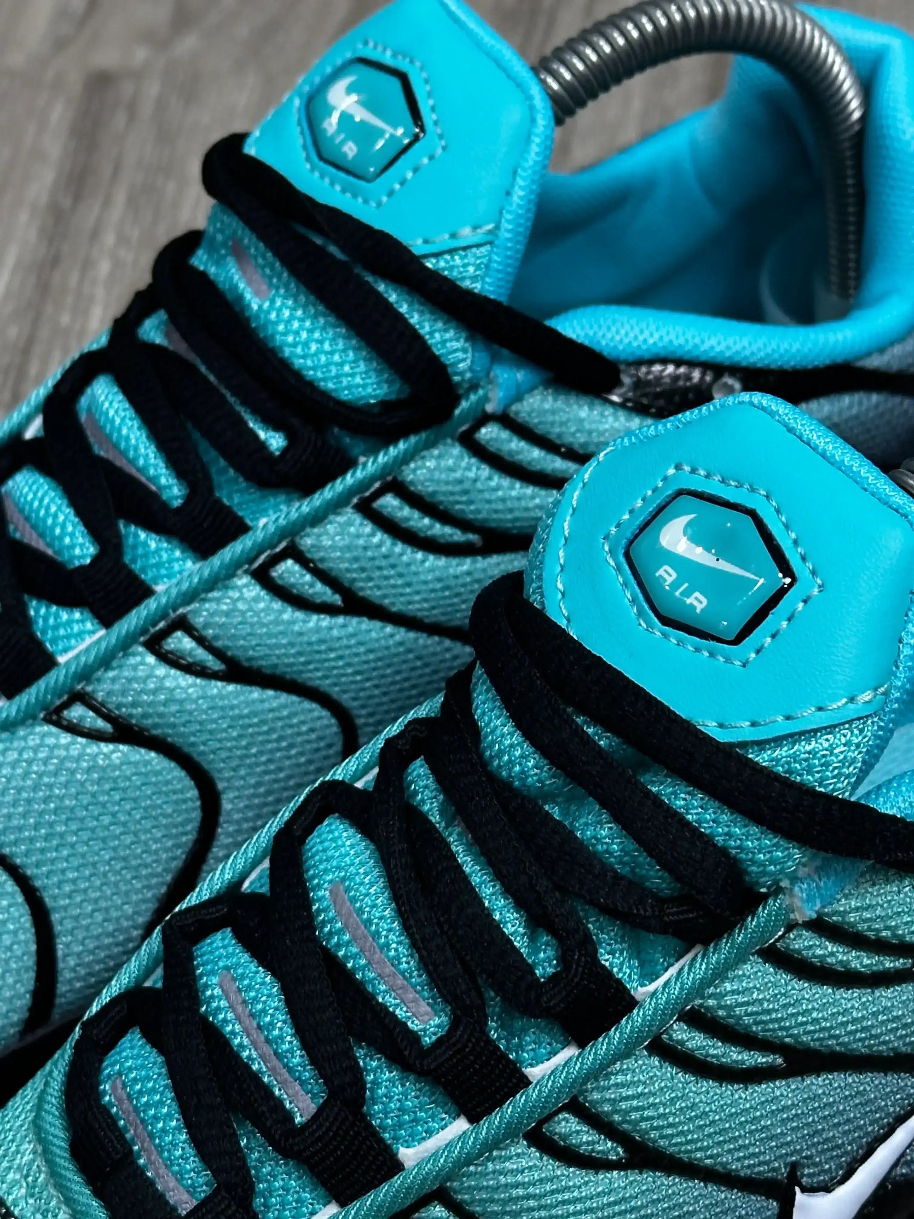 TÊNIS NK AIR MAX PLUS TN - TIFFANY