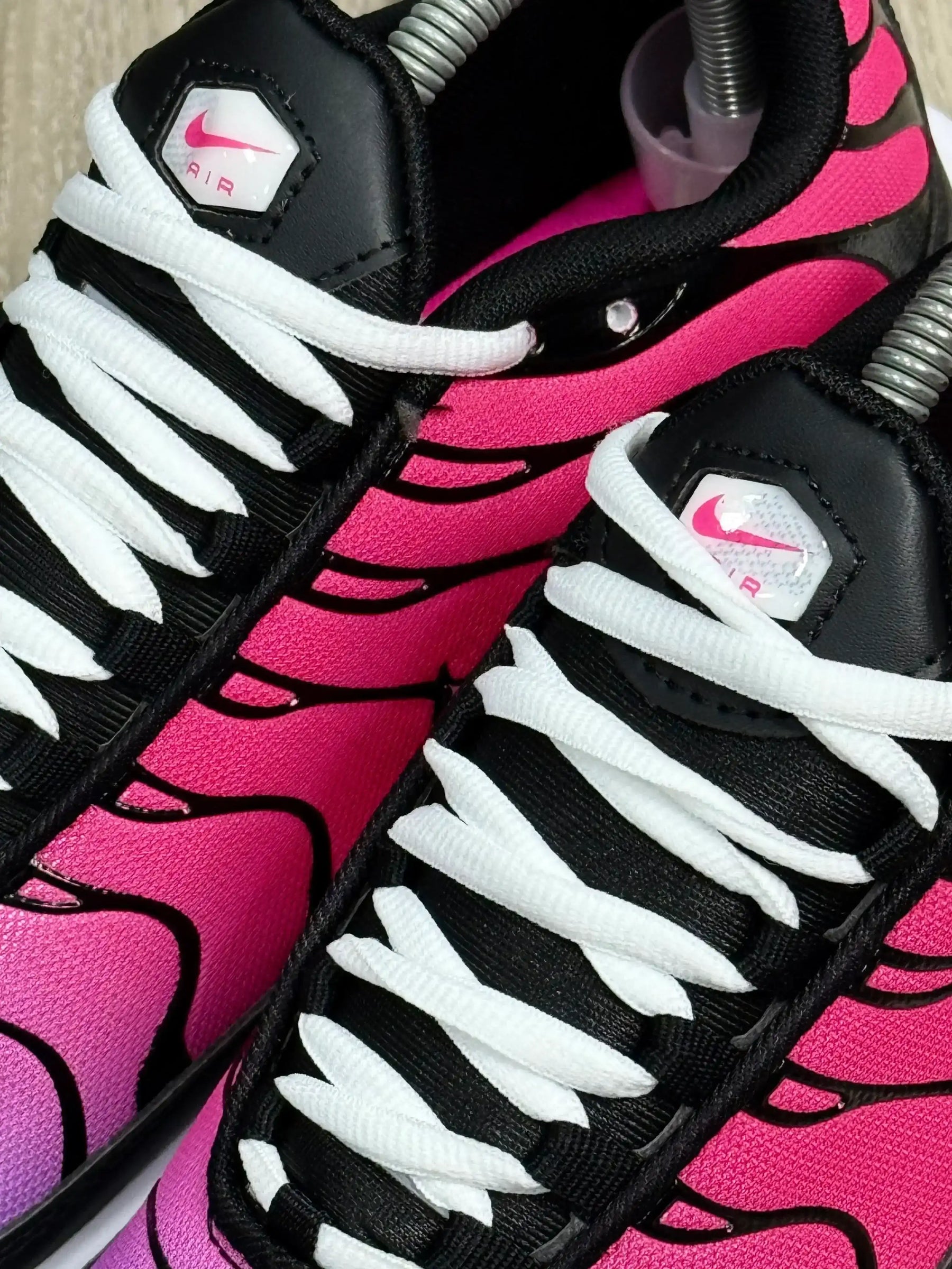 TÊNIS NK AIR MAX PLUS TN - DUSK