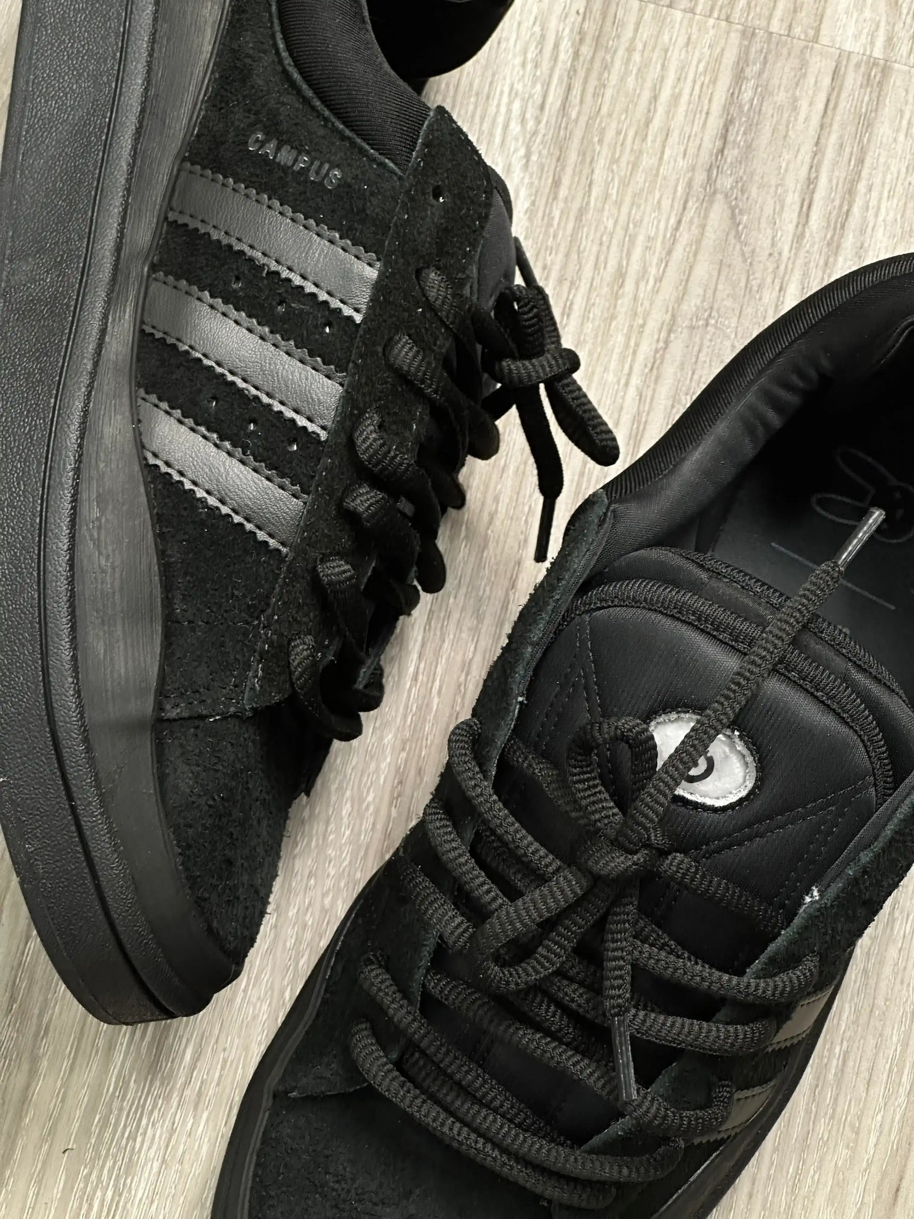 TÊNIS CAMPUS X BADBUNNY - PRETO