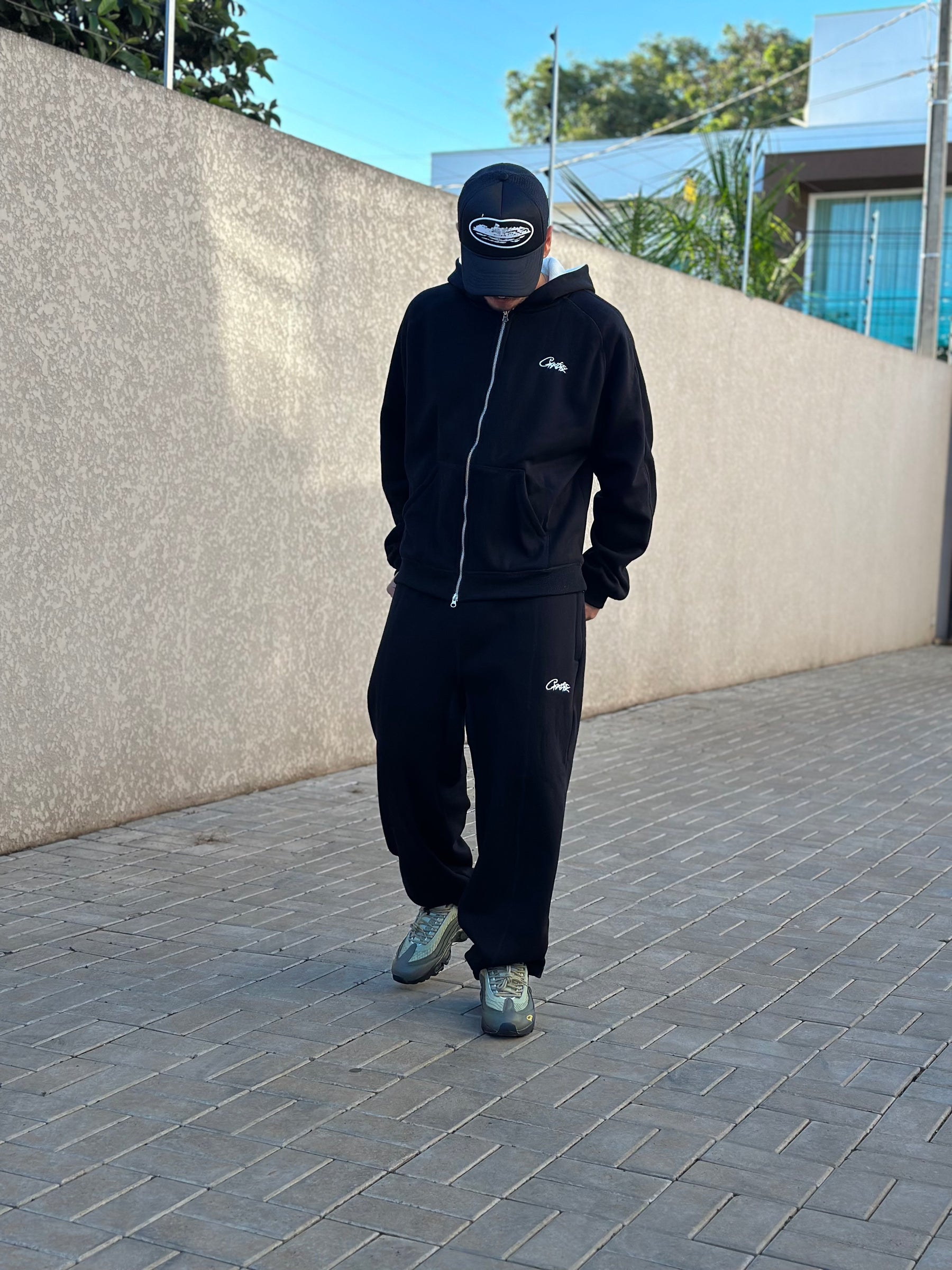 CONJUNTO MOLETOM CORTEIZ - PRETO