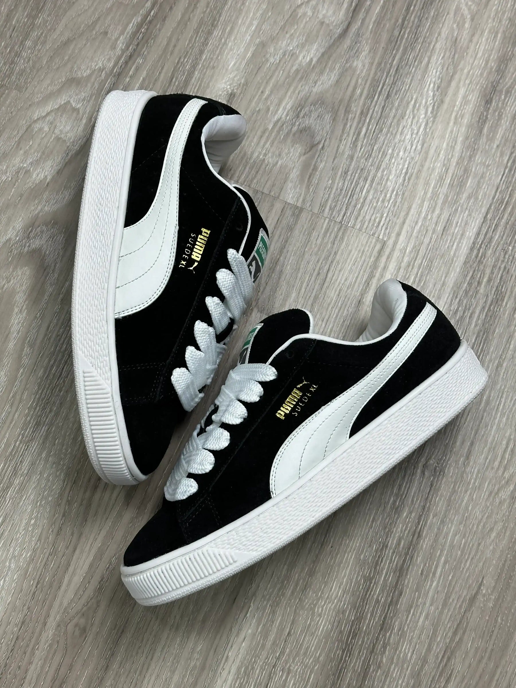 TÊNIS PM SUEDE CAMURÇA - PRETO/BRANCO