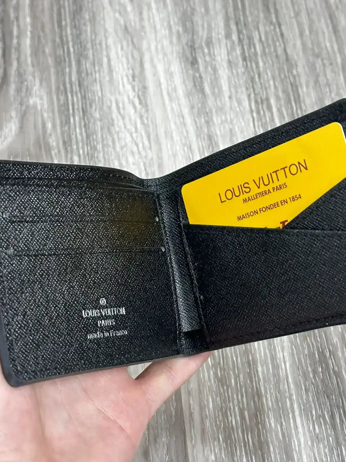 CARTEIRA LV XADREZ - PRETA