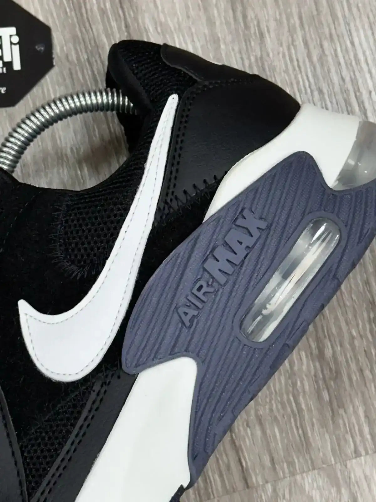 TÊNIS NK AIR MAX EXCEE - PRETO/BRANCO