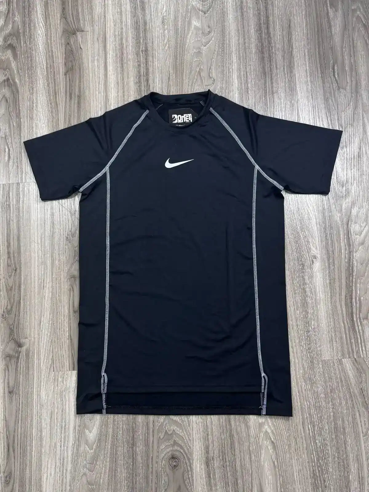 CAMISETA NK DRI-FIT SPORTSWEAR - PRETA