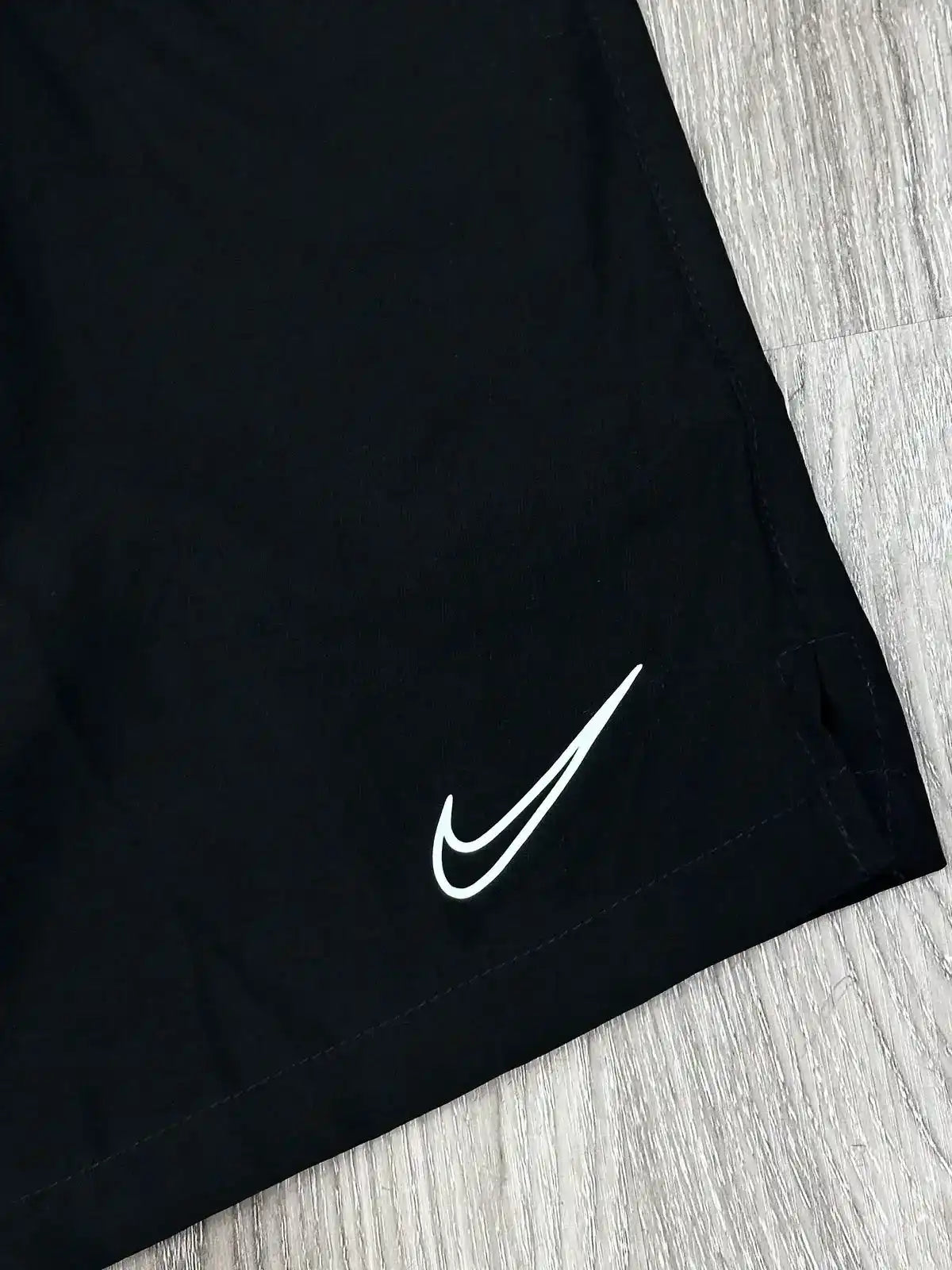 SHORTS TACTEL NK MINI VAZADO SWOOSH - PRETO