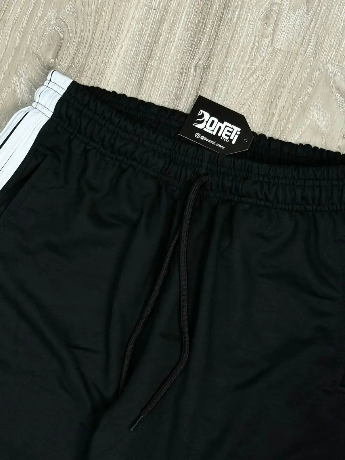 SHORTS TACTEL ADD LISTRAS - PRETO