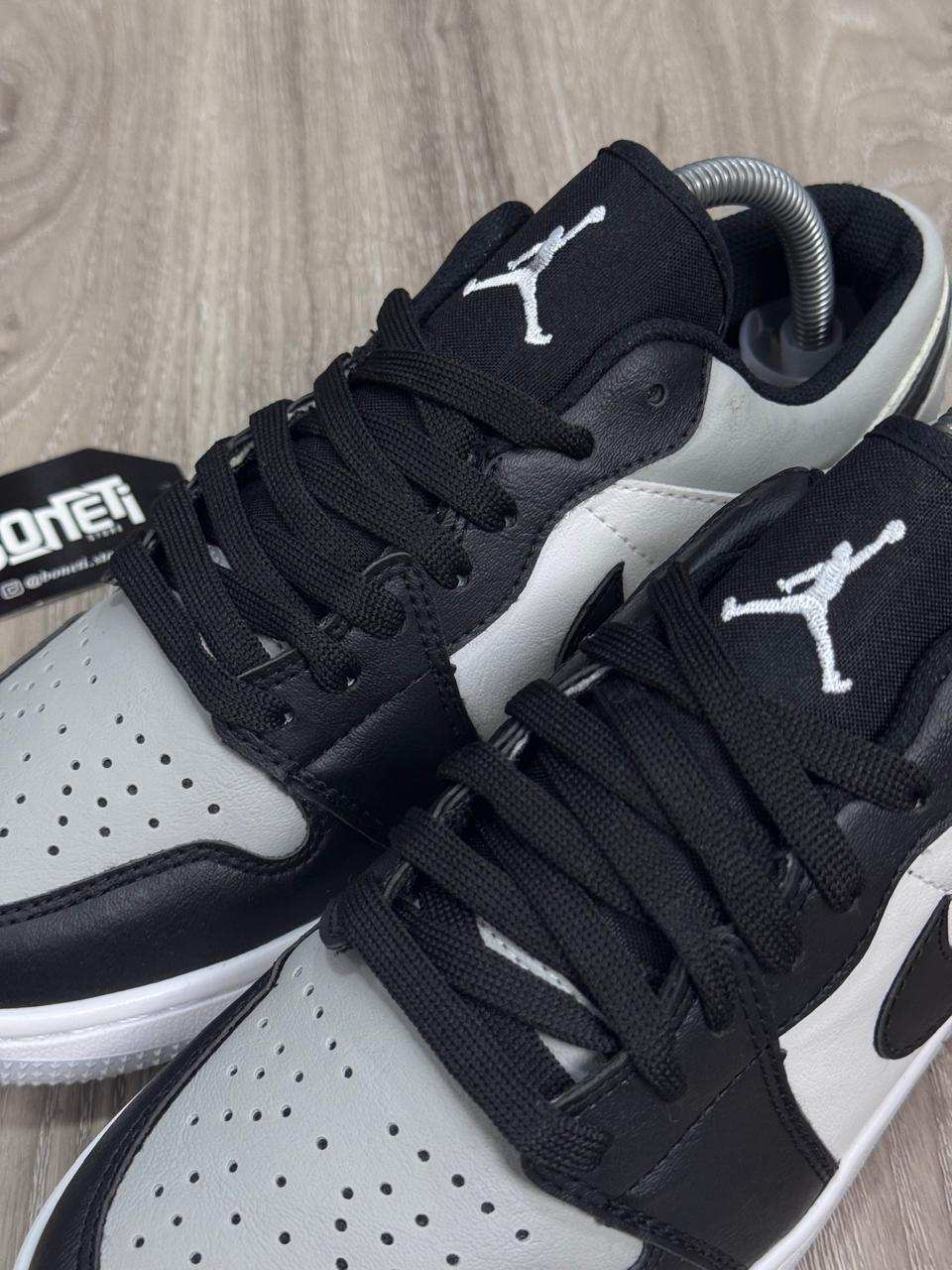 TÊNIS NK JORDAN 1 - CINZA/BRANCO