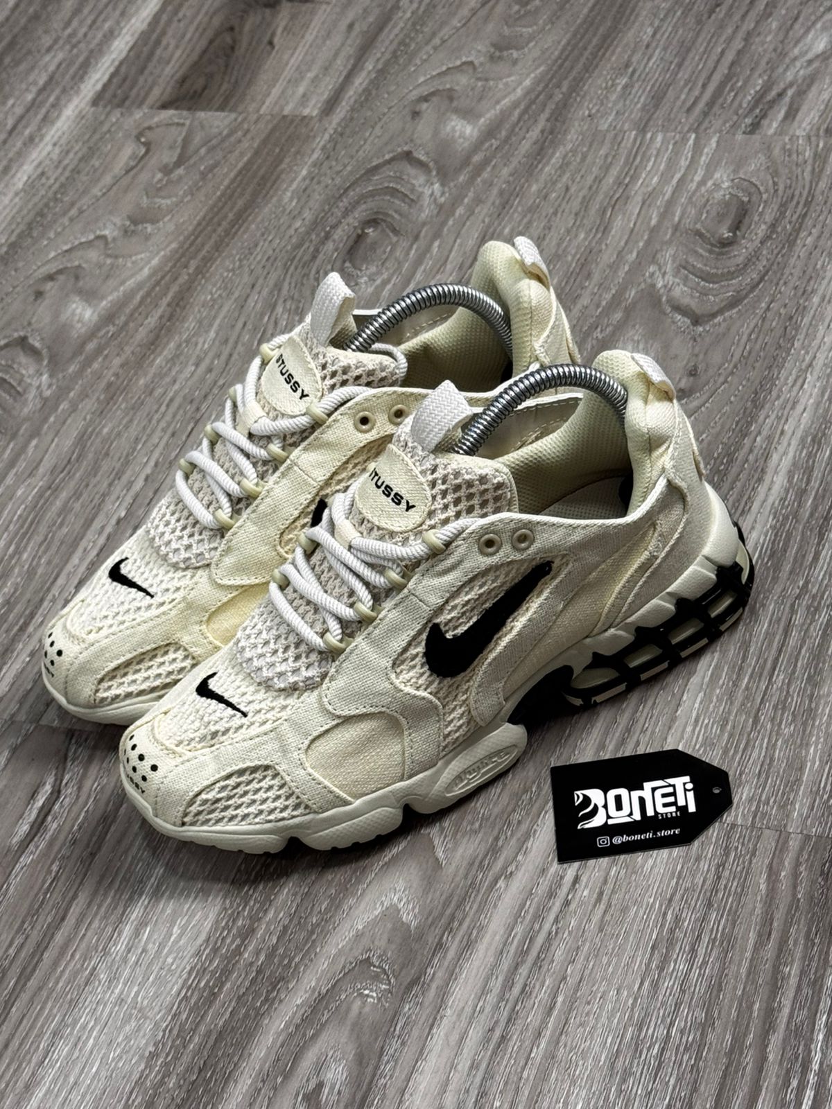 TÊNIS NK X STUSSY AIR ZOOM SPIRIDON CAGE 2 - FOSSIL