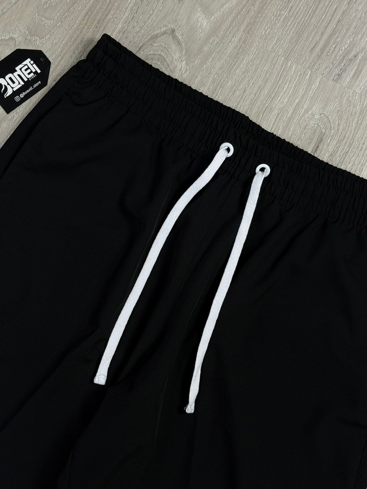 SHORTS TACTEL NK CLUB BORDADO - PRETO