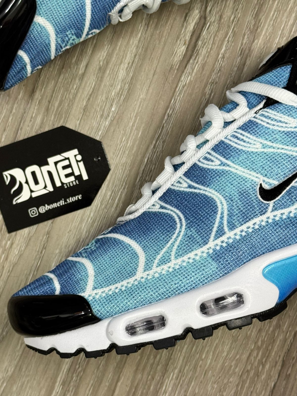 TÊNIS NK AIR MAX PLUS TN - PHOTOGRAPHY