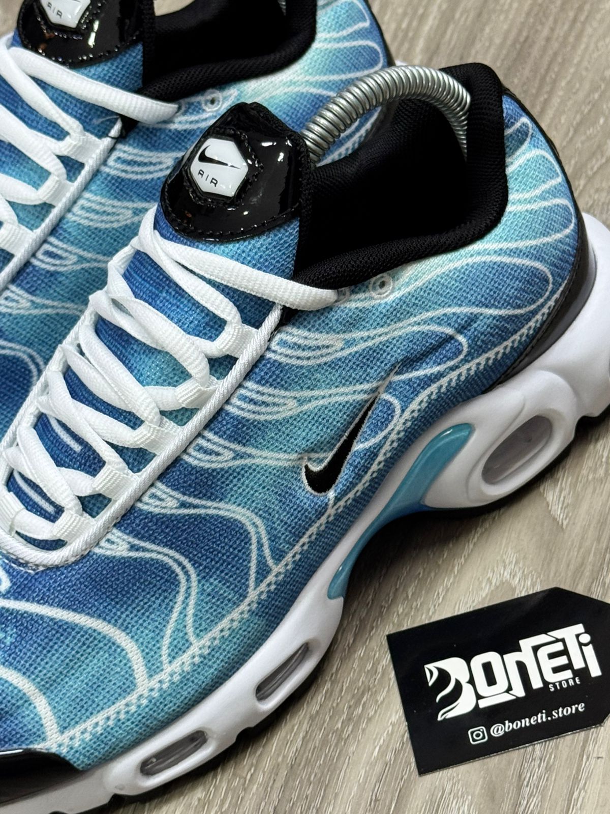 TÊNIS NK AIR MAX PLUS TN - PHOTOGRAPHY