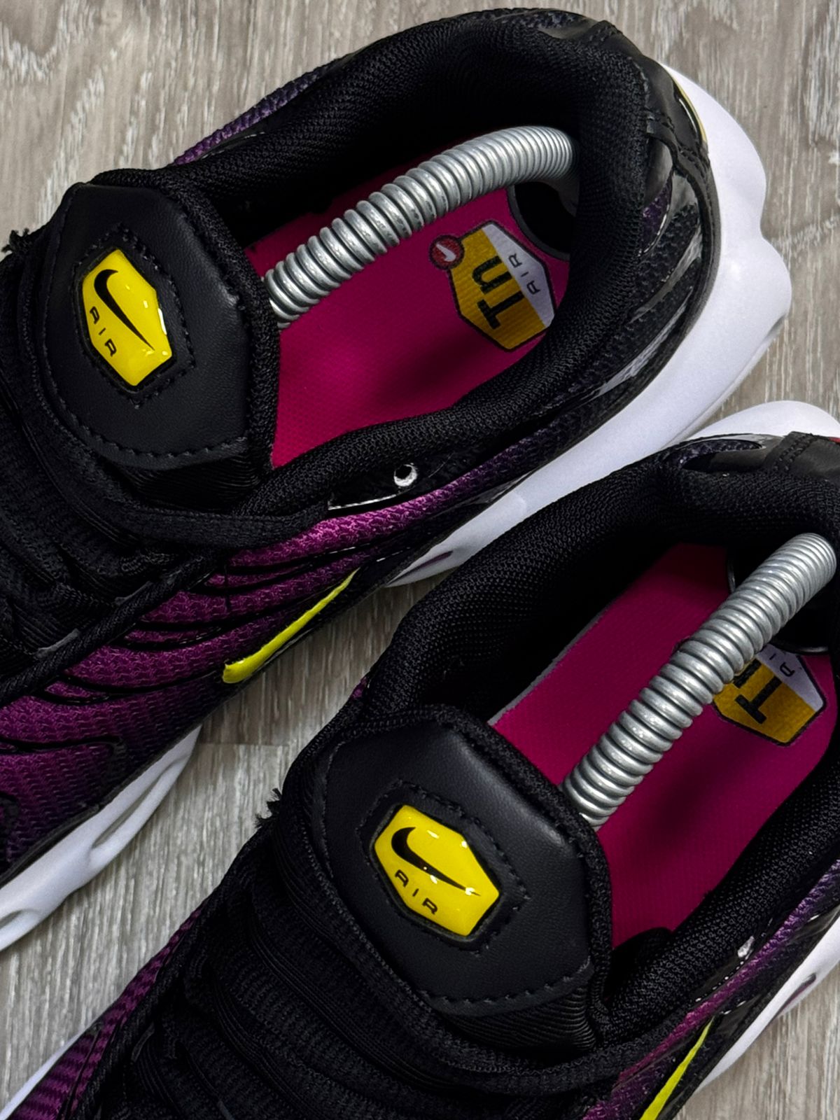 TÊNIS NK AIR MAX PLUS TN - HYPER VIOLET