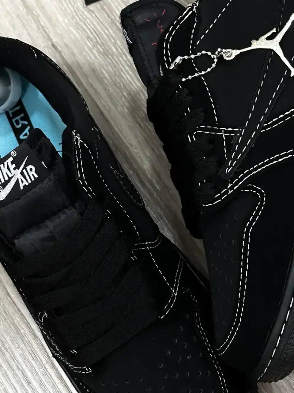 TÊNIS NK JORDAN 1 X TRAVIS BLACK PHANTOM