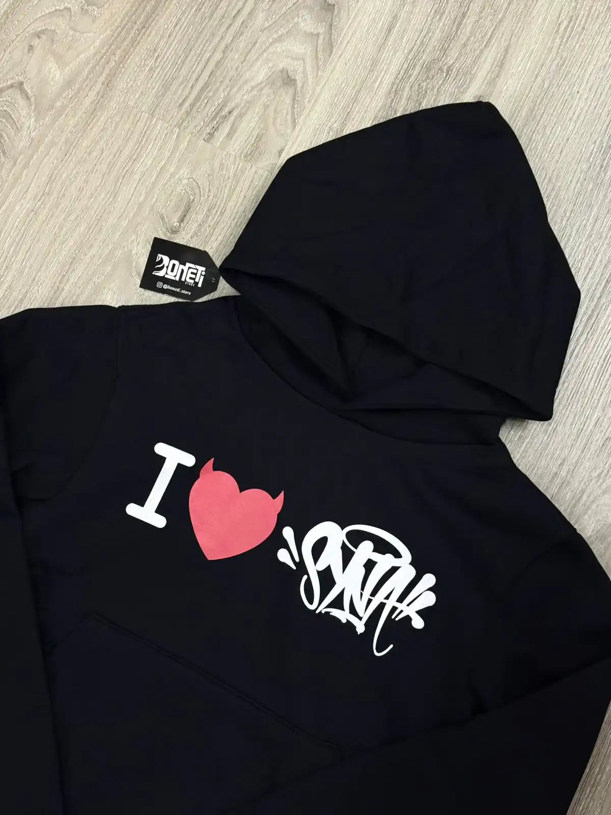 MOLETOM CANGURU SYNA I LOVE - PRETO