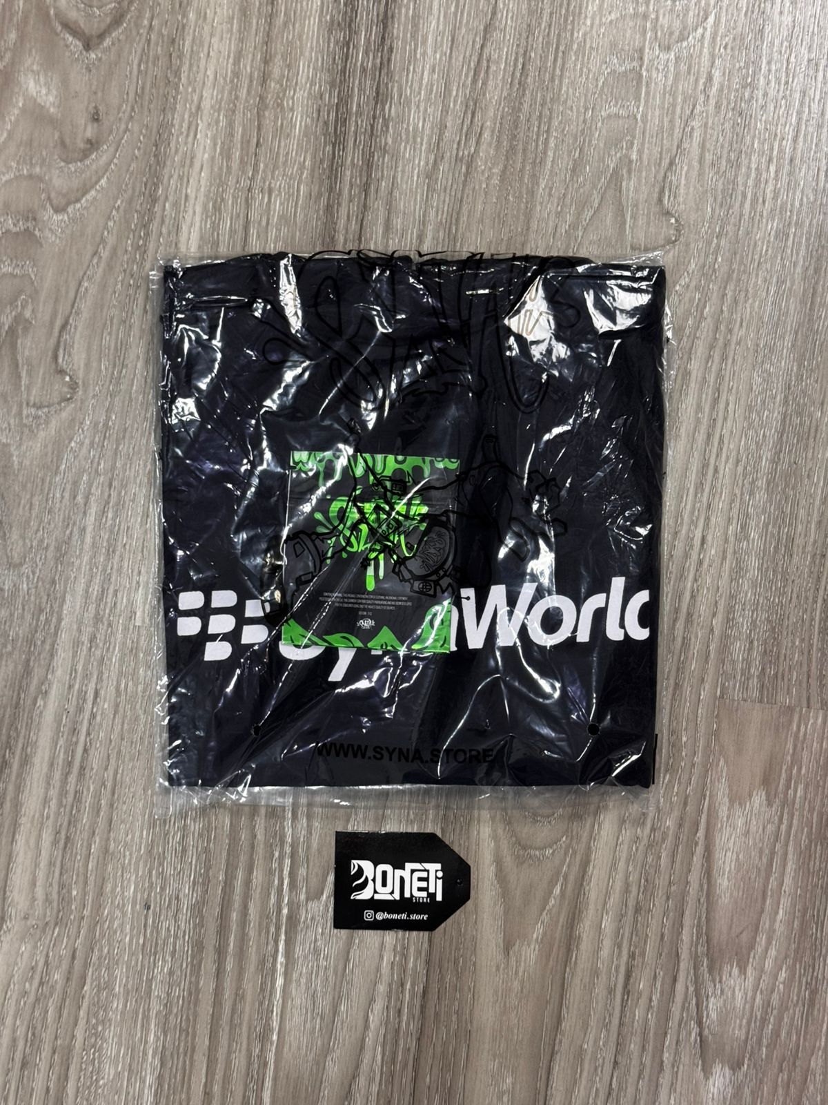 CAMISETA SYNA PRINTED TEE - PRETA