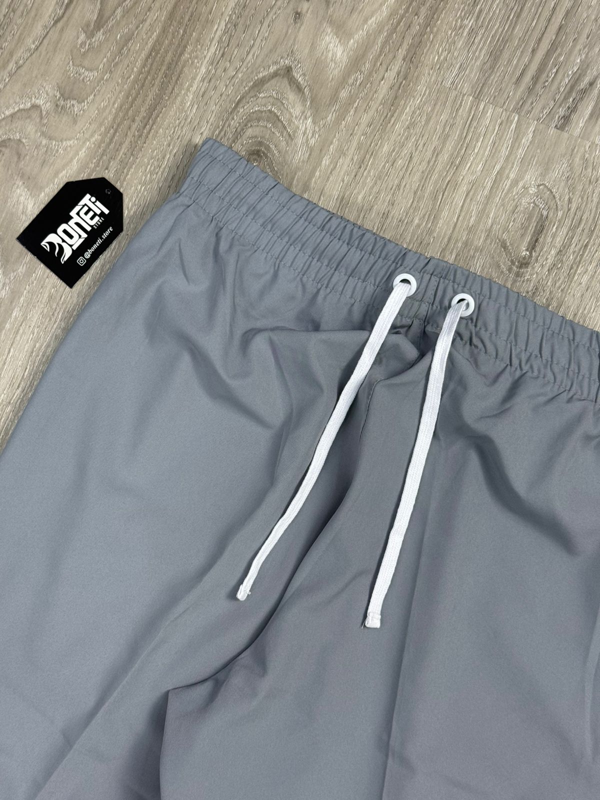 SHORTS TACTEL NK CLUB BORDADO - SMOKE GREY