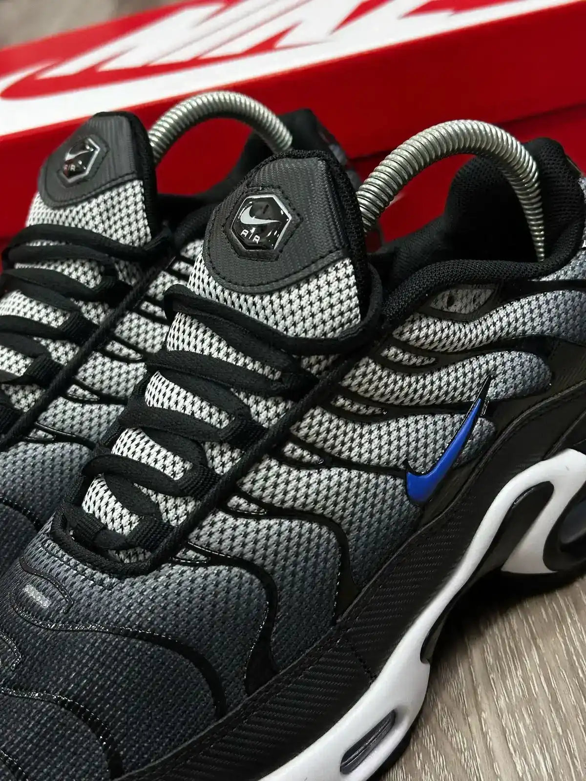 TÊNIS NK AIR MAX PLUS TN - RACER CARBON BLUE