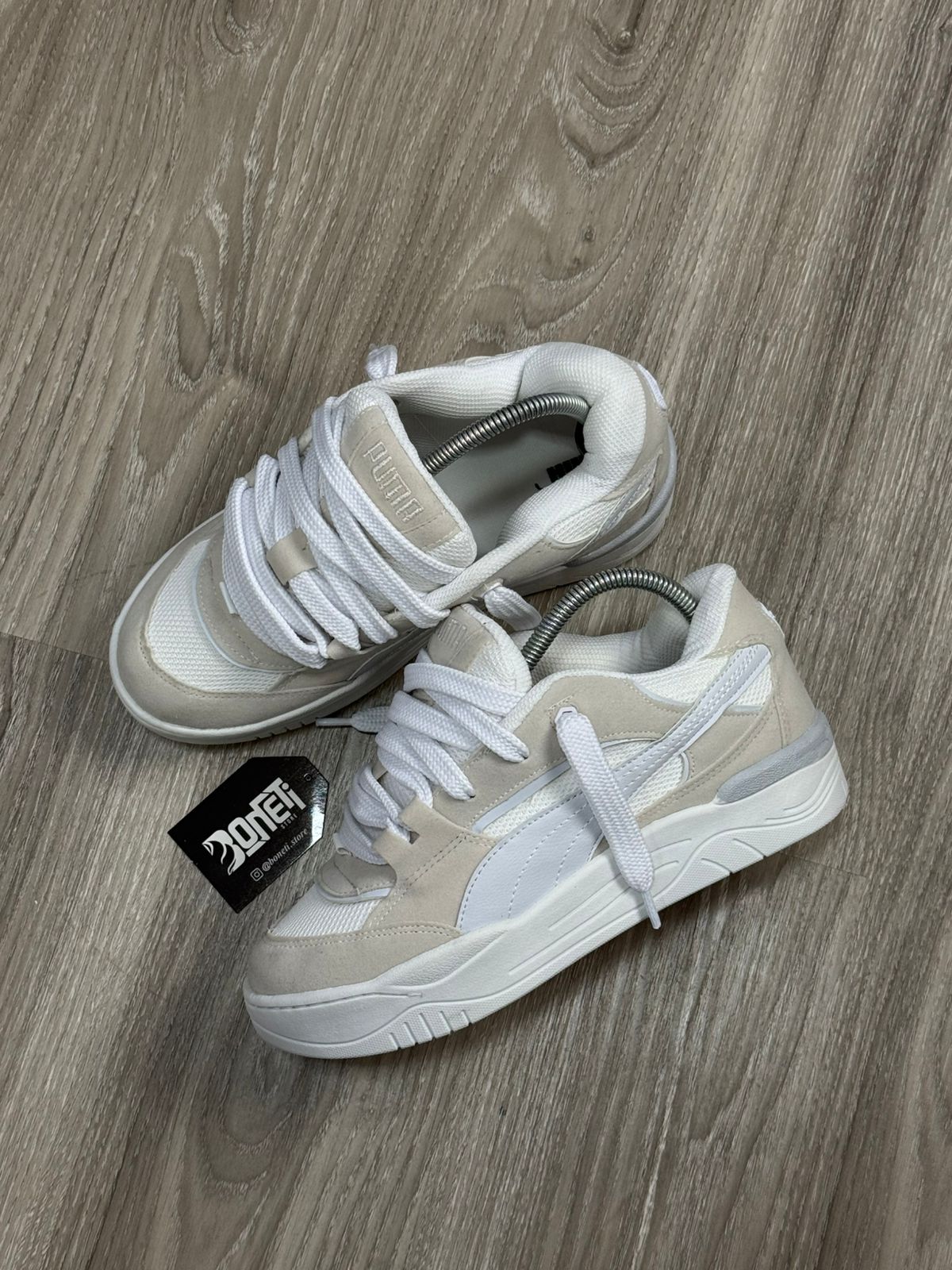 TÊNIS PM 180 - BRANCO E BEGE