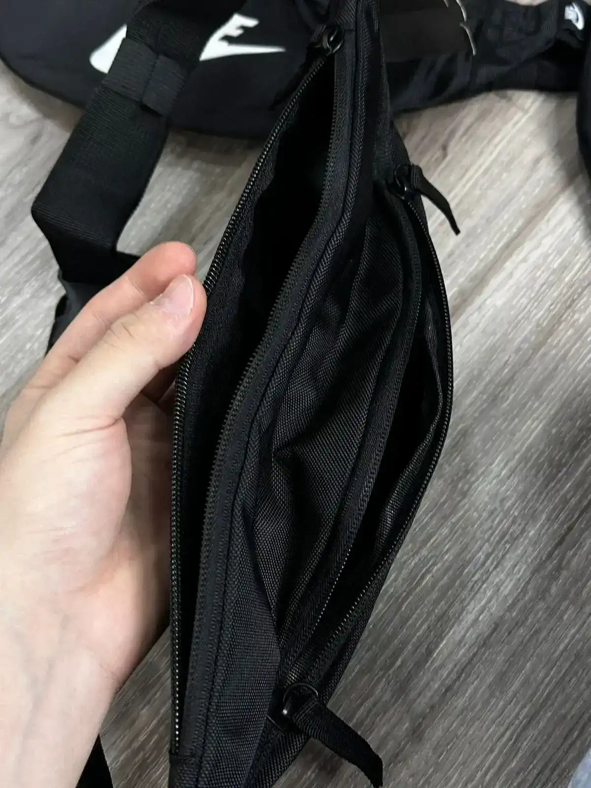 POCHETE NK HERITAGE PRETO